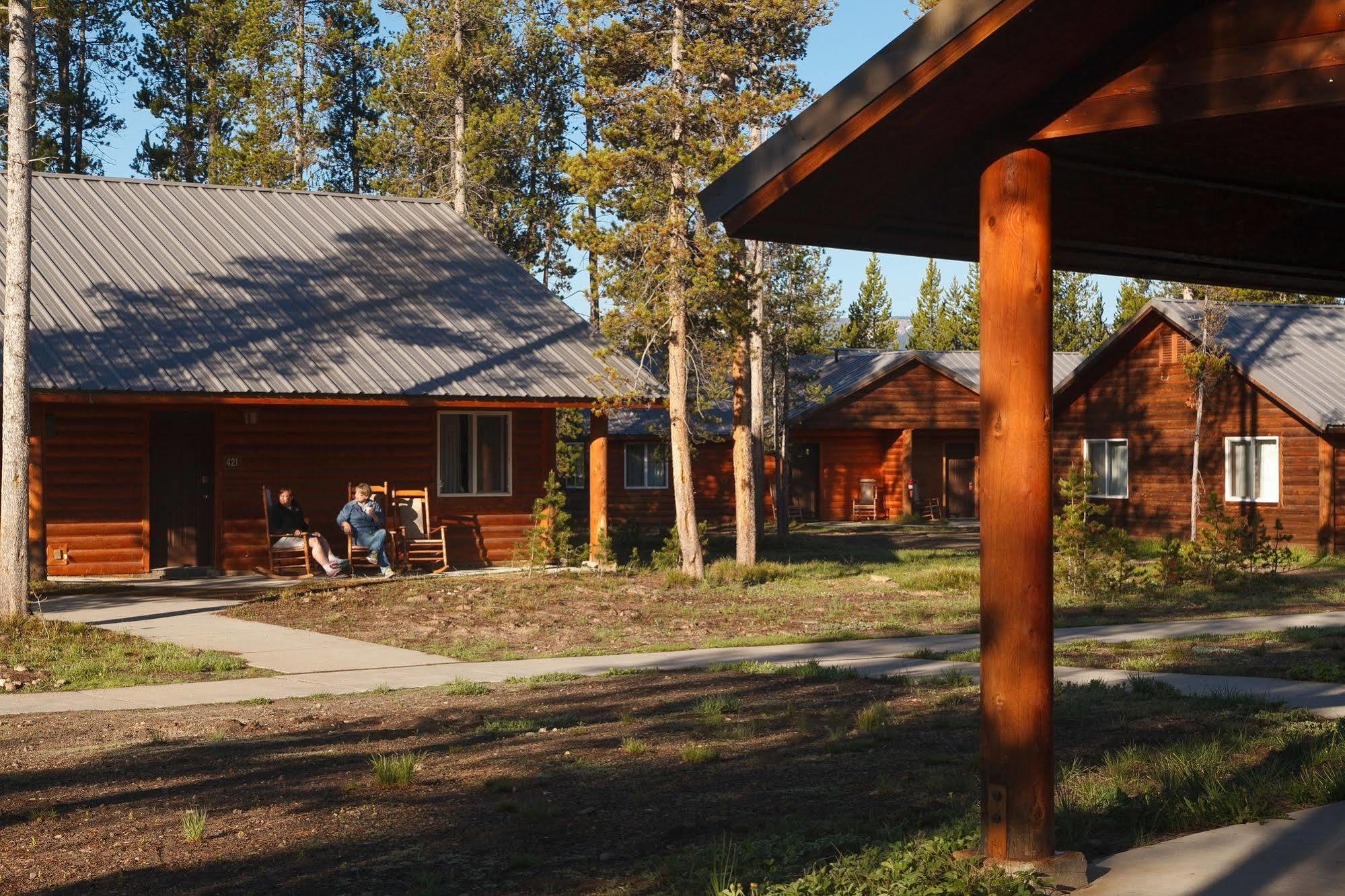 Headwaters Lodge & Cabins At Flagg Ranch Моран Экстерьер фото
